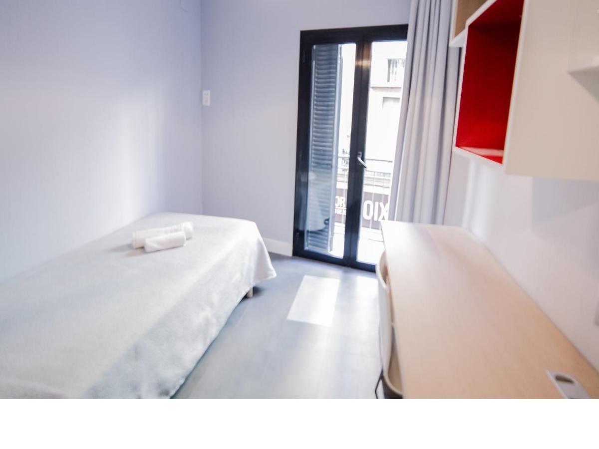 Residencia Universitaria Tagaste Барселона Номер фото